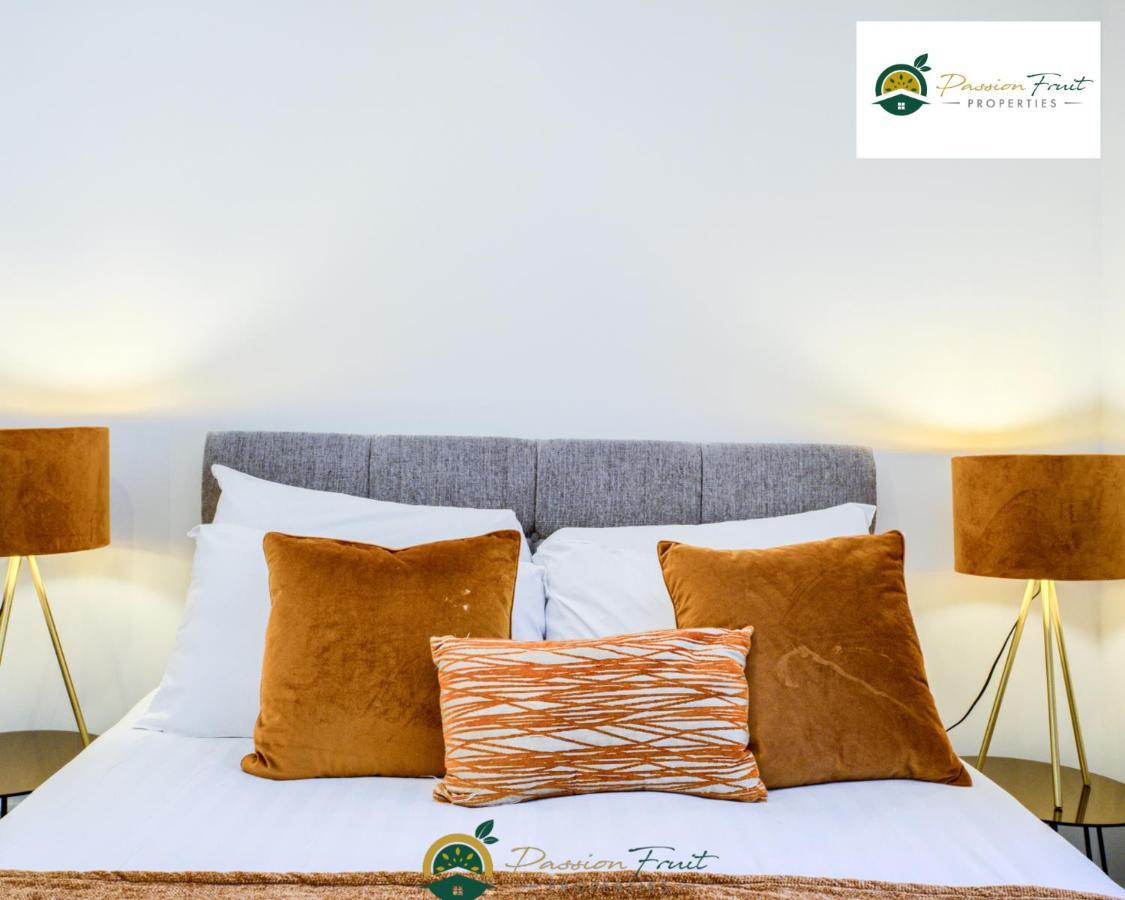 3 Bedroom Coventry House By Passionfruitproperties With Free Wi-Fi, Large Garden And Driveway - 52Nrc Ngoại thất bức ảnh
